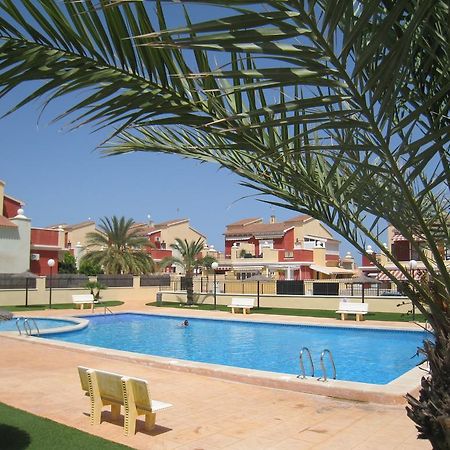 Bungalow Altos De La Bahia Torrevieja Ruang foto