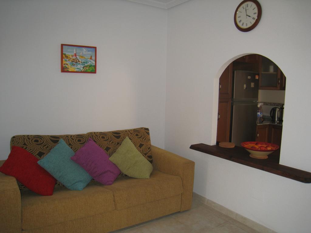 Bungalow Altos De La Bahia Torrevieja Ruang foto