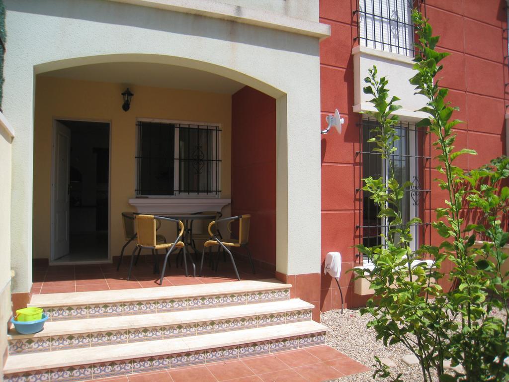 Bungalow Altos De La Bahia Torrevieja Ruang foto