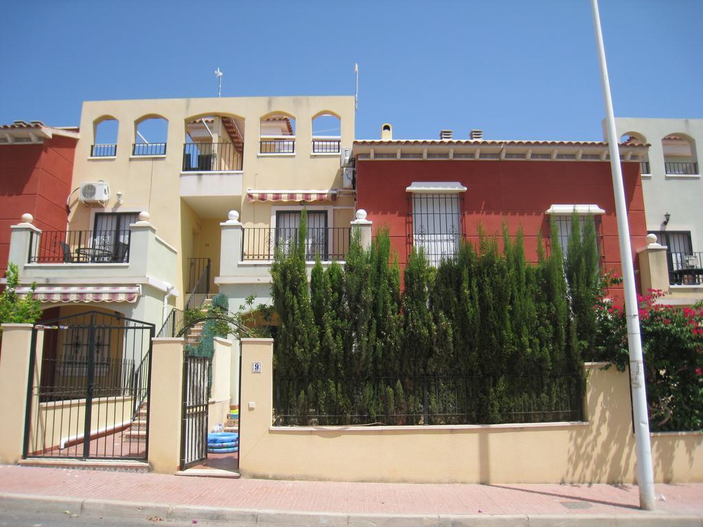 Bungalow Altos De La Bahia Torrevieja Ruang foto