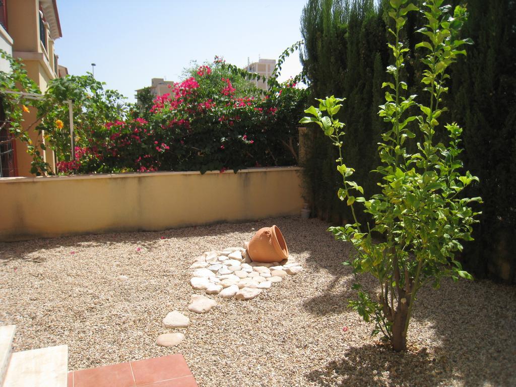 Bungalow Altos De La Bahia Torrevieja Ruang foto